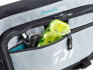 Daiwa Emeraldas Tactical Shoulder Bag (B) – Isofishinglifestyle